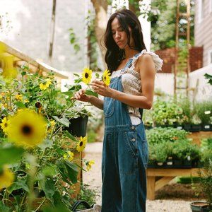 Gap Relaxed Overalls, Sz M, NWT